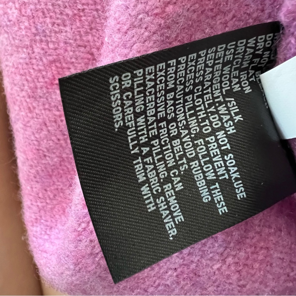 Uniqlo Pink Crew Neck Sweater Cozy Knit - Picture 5 of 5